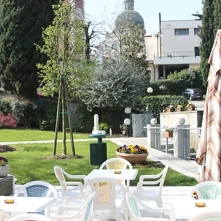 Hotel San Raffaele 2*